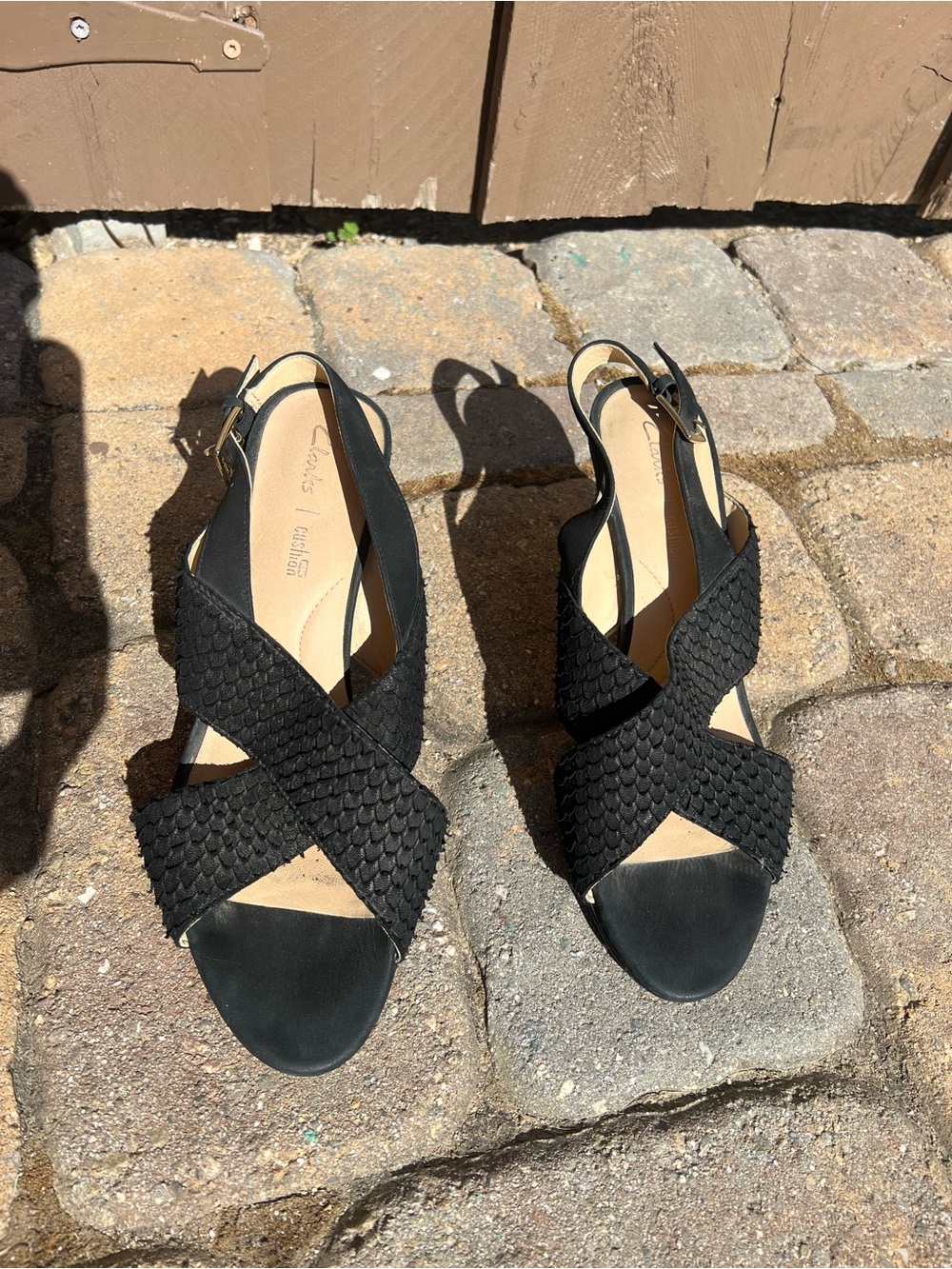 Clarks Cushion Black Slingback Heeled Sandals Women’s Textured Crisscross heel